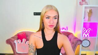 Vivien_Hey Webcam Porn Video Record [Stripchat]: homemaker, fingering, france, oilyshow