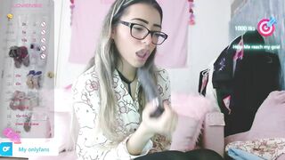 gia05valentina Webcam Porn Video [Chaturbate] - new, latina, 18, petite thumbnail