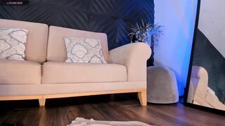 larabaker HD Porn Video [Chaturbate] - bigass, latina, milf, pantyhose, bigboobs