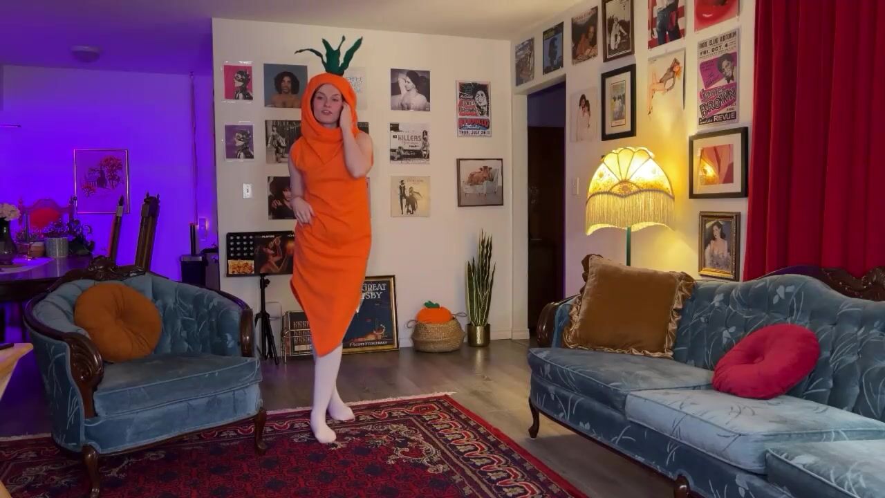 Bigredcarrott Hot Porn Video [Chaturbate] - tease, dance, strapon, ebony,  shy