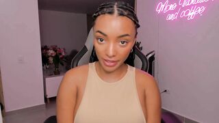 Watch kleogold_1 Webcam Porn Video [Chaturbate] - latina, squirt, blowjob, lush, bigboobs