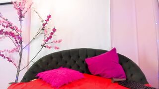 nahiaa23 Hot Porn Video [Stripchat] - oil-show, ass-to-mouth, interactive-toys, kissing, housewives