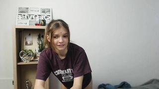 Watch vivien_slender New Porn Video [Chaturbate] - natural, shy, 18, teen, cute