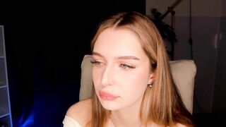 darelleeverist Webcam Porn Video [Chaturbate] - new, young, shy, 18, cute