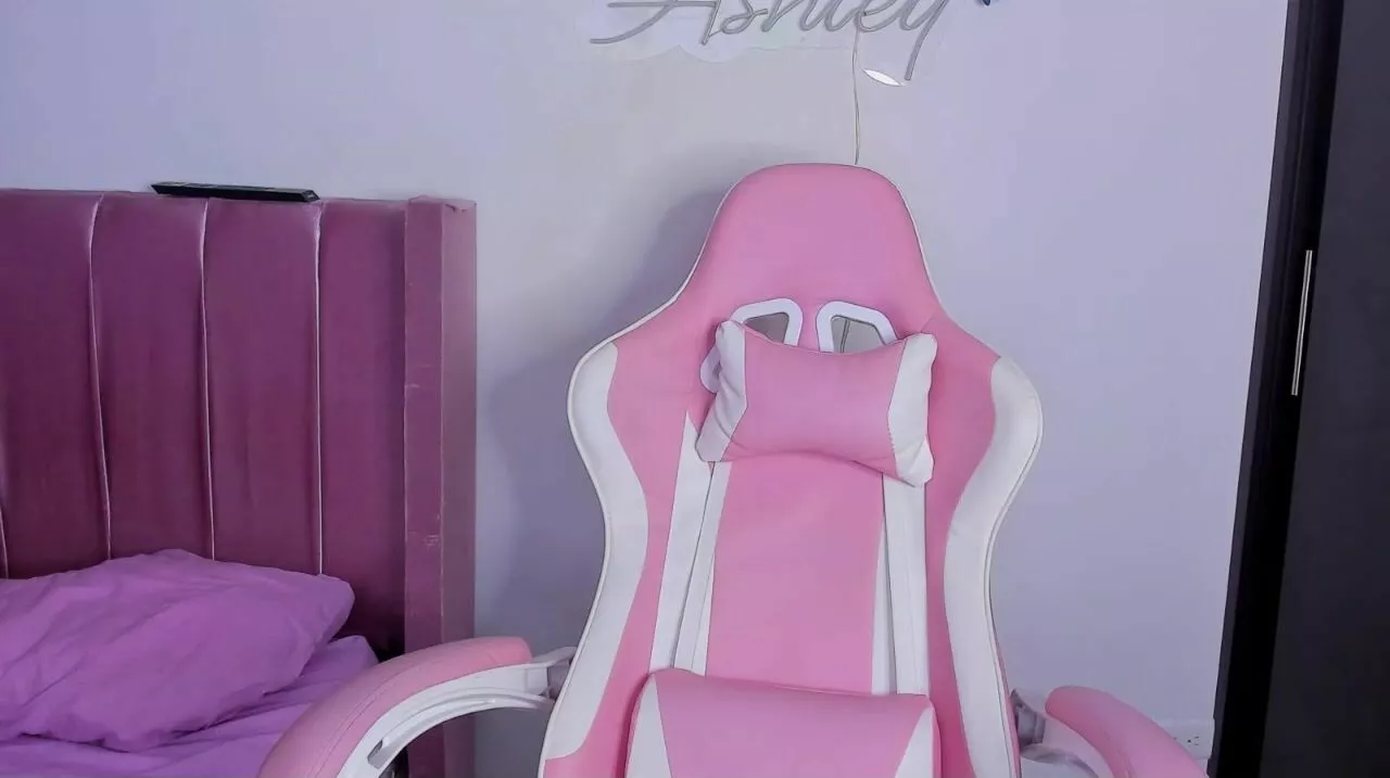 Watch ashley_ospino Hot Porn Video [Chaturbate] - young, smalltits, latina,  18, petite