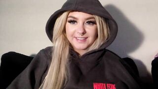Watch blondebunnyx1 Webcam Porn Video [Chaturbate] - bigass, smalltits, pierced, camshow