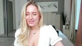 Watch aRenesmeee HD Porn Video [Stripchat] - big-tits-young, topless-young, white-young, dildo-or-vibrator, titty-fuck