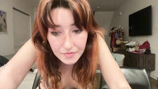 Watch sluttylilsister Hot Porn Video [Chaturbate] - kisses, curvy, sexmachine, juicy, girlnextdoor