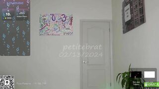 Watch petitebrat HD Porn Video [Chaturbate] - squirt, teen, petite, amputee