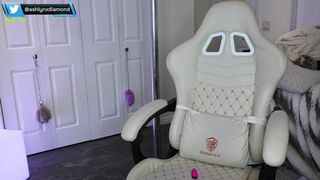 Watch ashlyndiamond Best Porn Video [Chaturbate] - tease, feet, 18, squirt, bigboobs thumbnail