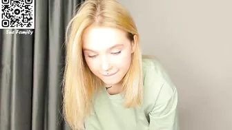 Watch cute_summer_breathe's Porn Video Collection ...