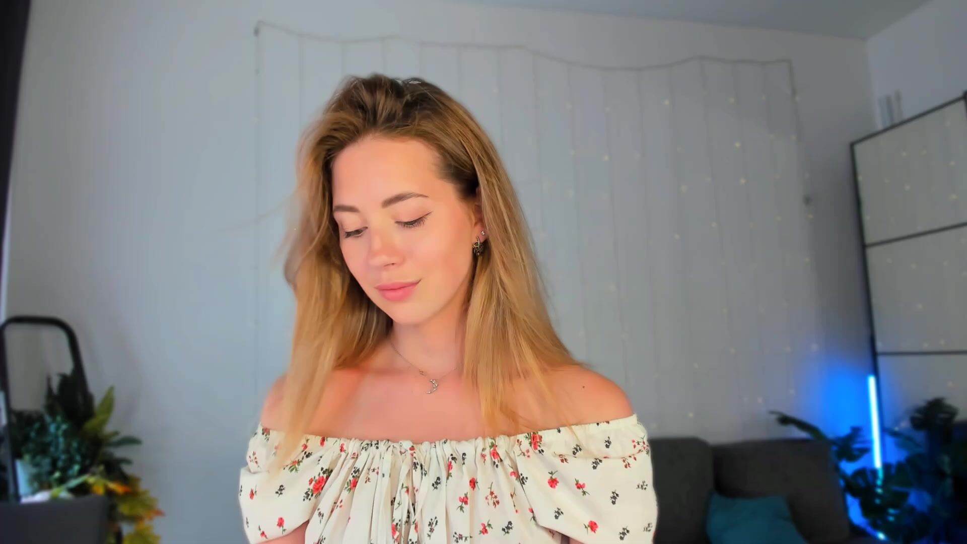 Watch emmi_rosee New Porn Leak Video [Chaturbate] - tease, natural