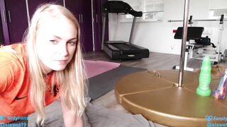 Watch siswet19 New Porn Video [Chaturbate] - glamour, dildo, skirt, glasses thumbnail
