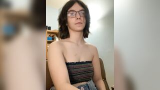 slender024 Webcam Porn Video Record [Stripchat]: students, dirtytalk, kiss, brunette