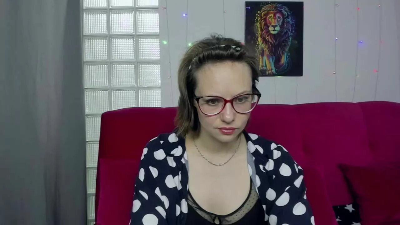Watch bright_lucy New Porn Video [Chaturbate] - new, feet, smalltits,  skinny, cute