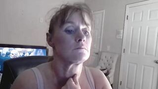 MackenzieRivers Porn Video Record: queen, bbw, madure, gaming, tongue