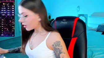 Jessica_Fire Webcam Porn Video Record [Stripchat]: moan, suckcock ...