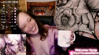 YourAmericanHousewife Webcam Porn Video Record [Stripchat]: paypigs, privateisopen, satin, bigtoy