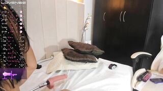 Susan_wang Webcam Porn Video Record [Stripchat]: foot, littletits, friendly, skinnybody, mature