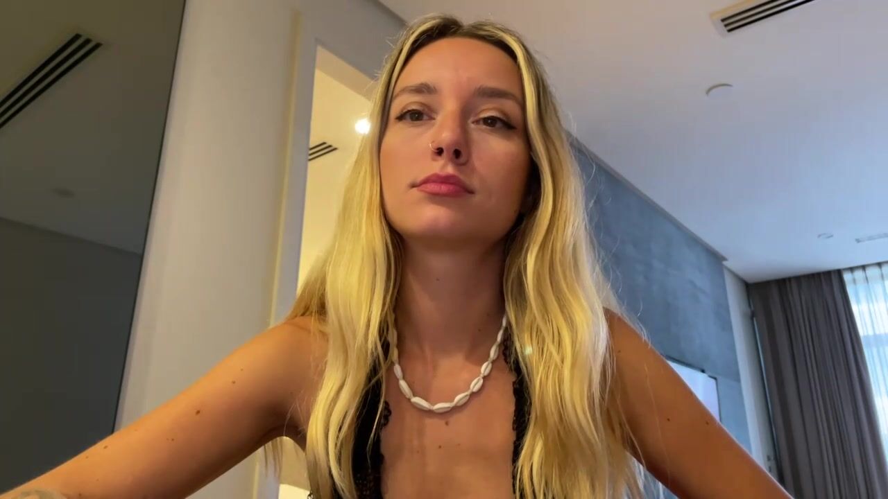 SirenaBelle Webcam Porn Video Record [Stripchat]: singlemom, fingerass,  tits, special, piercing