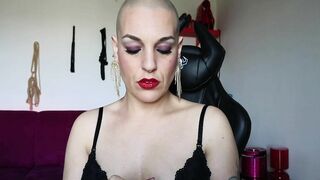 emprexkala Webcam Porn Video Record [Stripchat]: shorthair, little, dildo, handjob, fitness