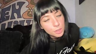 Watch harleyfaye Top Porn Video [Chaturbate] - sexydance, cowgirl, smoking, angel, tattoos