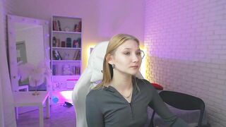 jennifer_ambridge77 From Stripchat HD Porn Video Record - twerk-teens, girls, twerk, hairy, kissing
