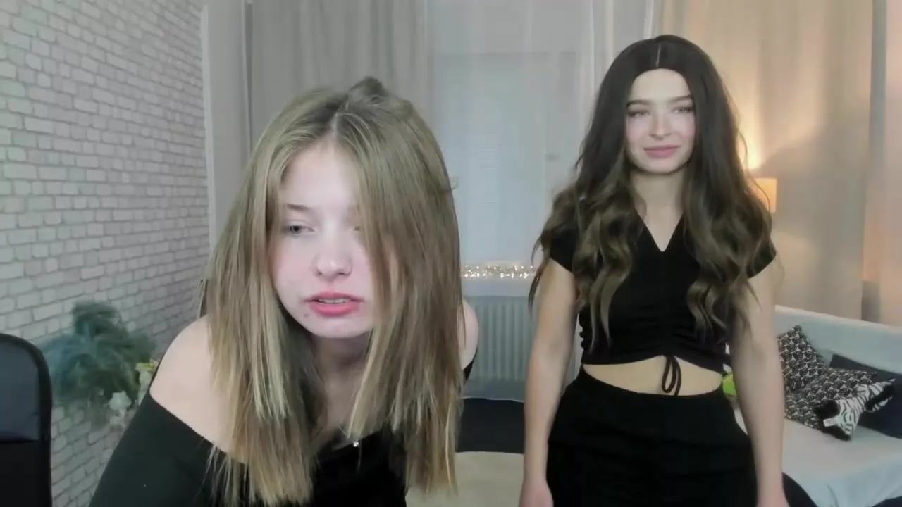 EllaFolver From Stripchat New Porn Video Leak - cam2cam, camel-toe, striptease, upskirt, cheapest-privates