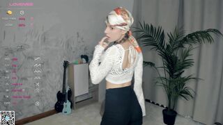 MikkyArlert From Stripchat Hot Porn Video Record - recordable-privates-teens, couples, petite-blondes, luxurious-privates-white, fingering-white