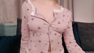 IrisBarrington From Stripchat New Porn Video Leak - cowgirl, recordable-privates, upskirt, white-teens, twerk-teens