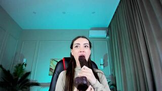 kriss_baby_ New Porn Video [Chaturbate] - saliva, deepthroat, daddy, bigass, young