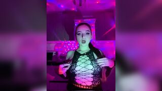 Watch shellenberg From Stripchat Hot Porn Video  - striptease-teens, big-tits, erotic-dance, girls, romantic-white