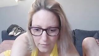 Ladysexe Webcam Porn Video Record [Stripchat]: oilshow, 20, toys, flex