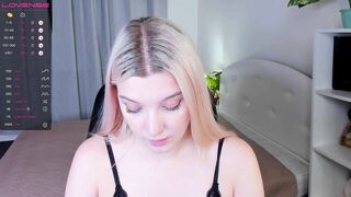 Gilly_Jinks Webcam Porn Video Record [Stripchat]: stockings, handjob, stocking, play, sexypussy