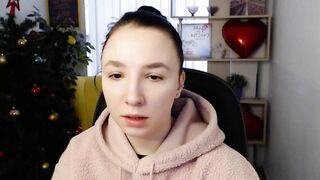 HolaOlla18 From Stripchat New Porn Video Leak - small-audience, recordable-publics, brunettes-young, brunettes, brunettes-petite