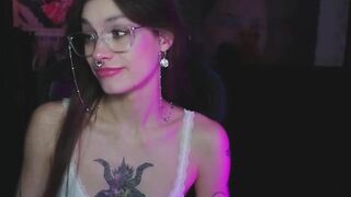 Kerrie_Crystal From Stripchat HD Porn Video  - topless-white, erotic-dance, couples, spanking, cheap-privates-white