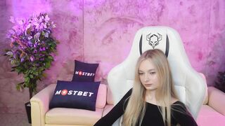 Ewa_Pearl From Stripchat Free Porn Video Leak - couples, girls, gym, smoke