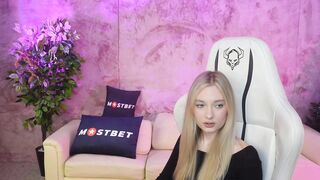 Ewa_Pearl From Stripchat Free Porn Video Leak - couples, girls, gym, smoke