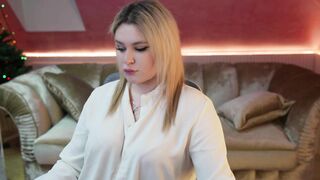 Waleri_wow From Stripchat Free Porn Video Leak - curvy-white, oil-show, blondes, small-audience, foot-fetish-teens