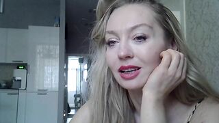 ZarinaSwift From Stripchat Free Porn Video Leak - handjob-milfs, milfs, big-ass-milfs, topless-white, small-audience