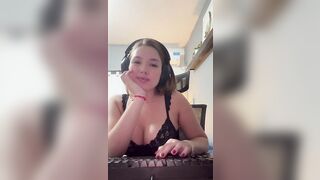 eemilyyyy19 Best Porn Leak Video [Chaturbate] - new, bigass, natural, 18, bigboobs