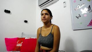 Ameliarizo Webcam Porn Video Record [Stripchat]: facefuck, amateur, poledance, jeans
