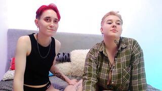 Jill_and_Wendy Webcam Porn Video Record [Stripchat]: happy, tattoos, jeans, fitness, nolush