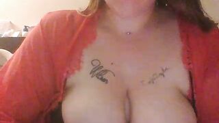 LeslieLeslieLes Webcam Porn Video Record [Stripchat]: tattooedgirl, buttplug, muscles, queen, feet