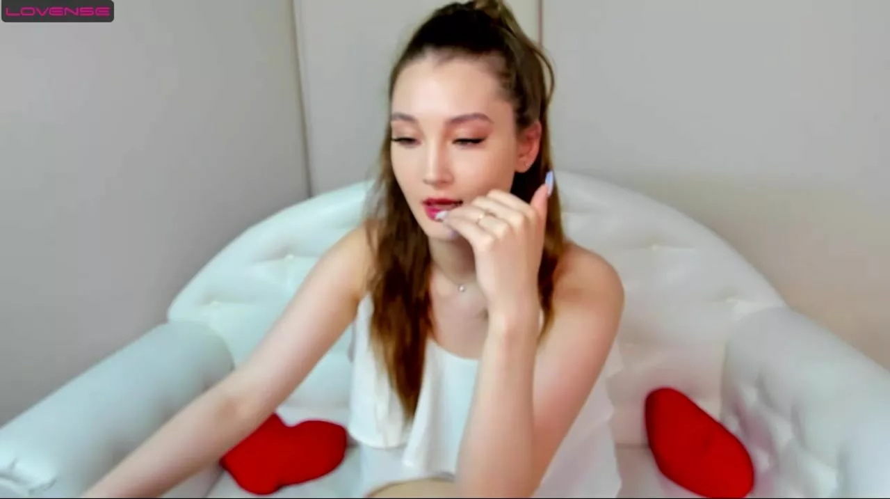 Downlanding_me Webcam Porn Video Record [Stripchat]: vibrate, blonde, max,  tattoos