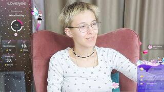 SharlieWellla From Stripchat New Porn Video Record - deepthroat, fingering-white, nylon, big-nipples, heels
