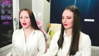 innocent_lola From Stripchat New Porn Video Leak - brunettes, topless, tattoos-white, spanking, fingering-white