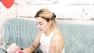 Goldy_Mia From Stripchat Private Porn Video Record - medium, fingering, fingering-white, blowjob-ahegao, topless-young