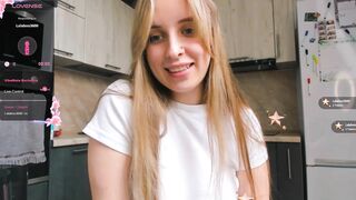 violet_blue_eyes From Stripchat Private Porn Video Leak - student, couples, recordable-publics, masturbation, blondes
