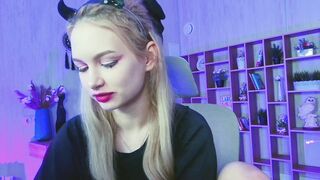 AvaDaviis From Stripchat Hot Porn Video Leak - small-audience, smoking, blondes-teens, recordable-publics, heels